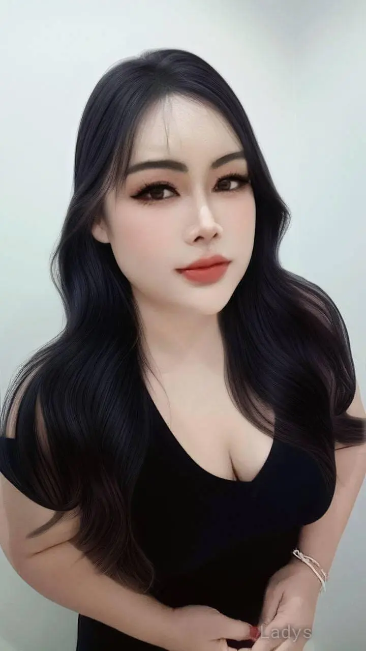 Sofai massage professional, years brunette escorts in Riyadh, height sm, Weight kg