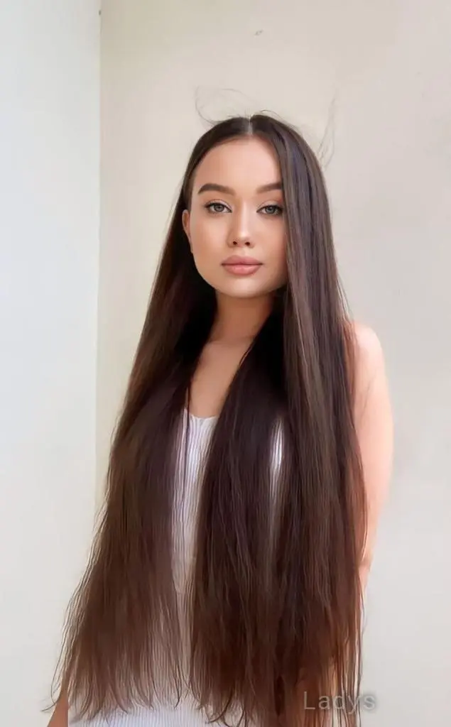 Zoya, 19 years brunette escorts in Riyadh, height 168 sm, Weight  kg