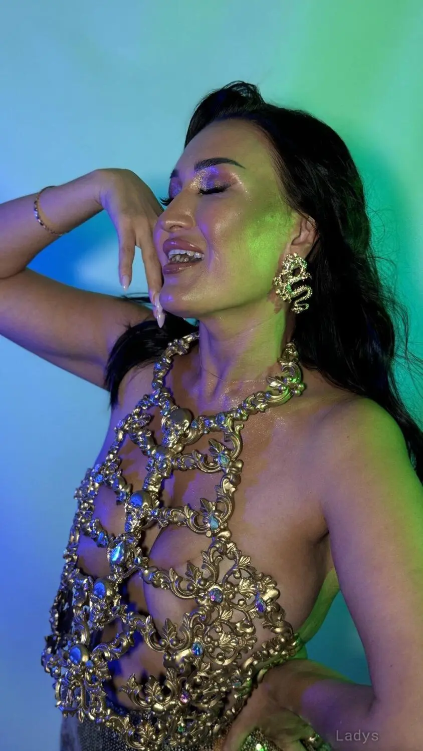 ZuZu, 39 years brunette escorts in Riyadh, height 168 sm, Weight  kg