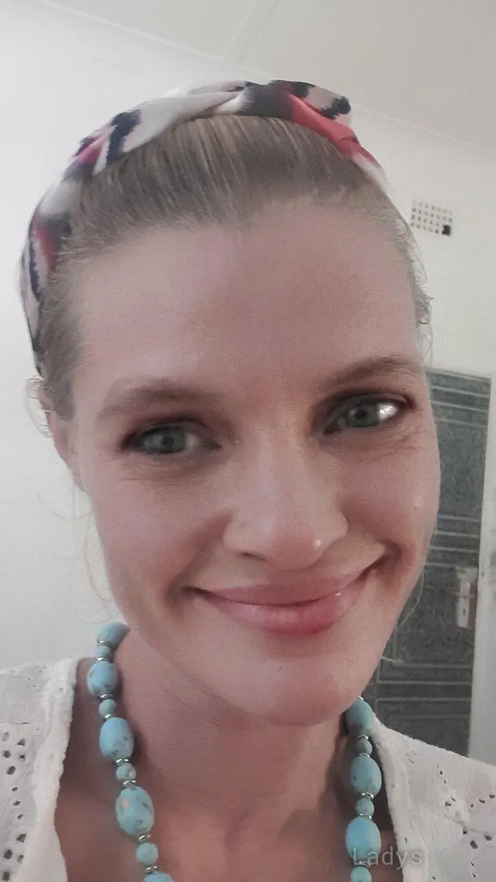 Chelsea, 38 years brunette escorts in Roodeport, height 164 sm, Weight kg