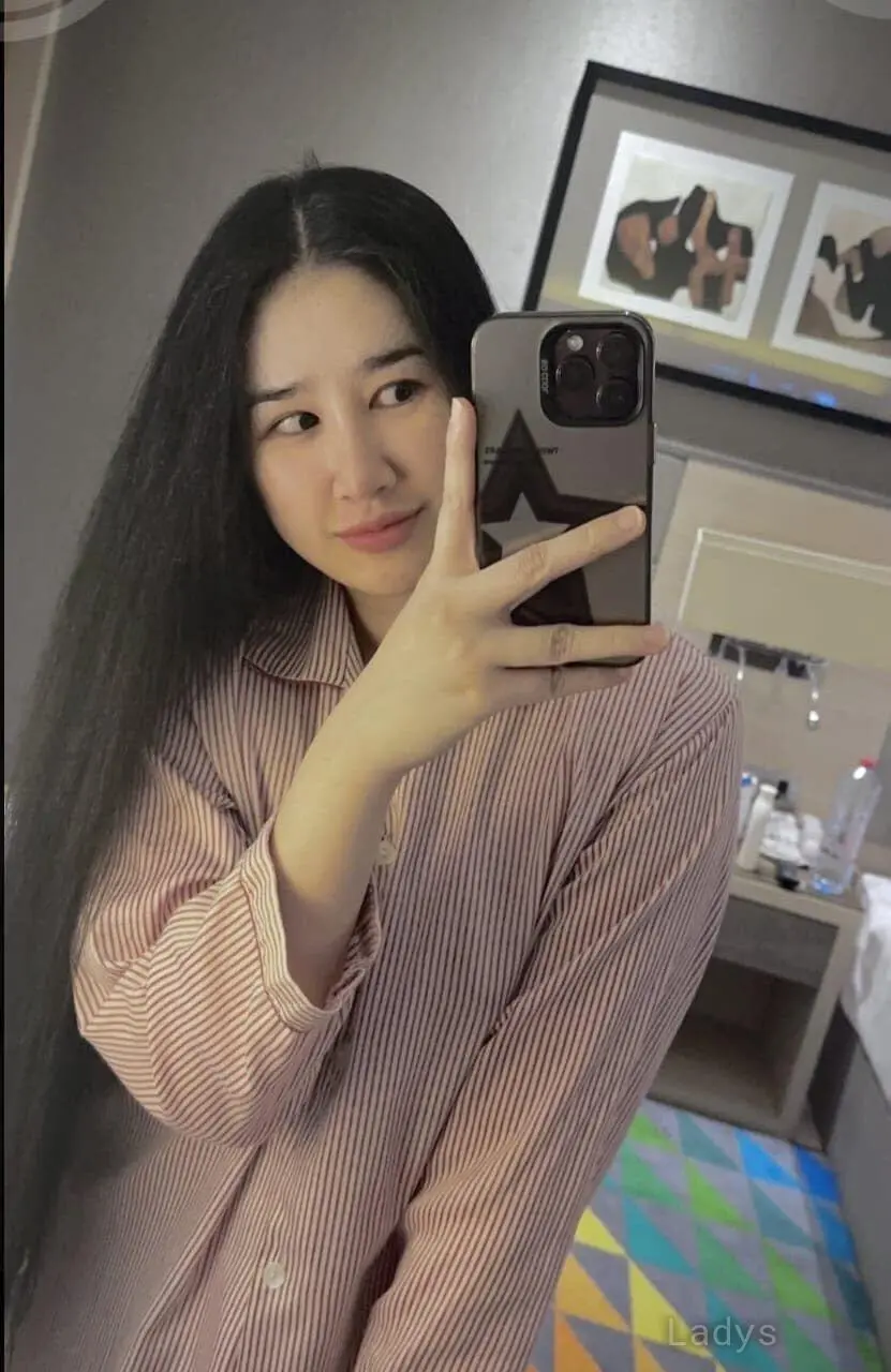 Hanie, 28 years brunette escorts in Salalah, height 167 sm, Weight  kg