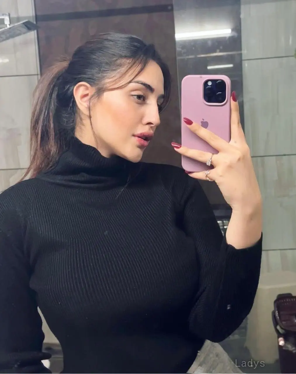 Lamlili, 28 years brunette escorts in Salalah, height 156 sm, Weight  kg