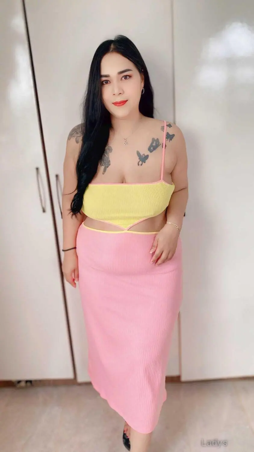 Malin, 28 years brunette escorts in Salalah, height 156 sm, Weight  kg