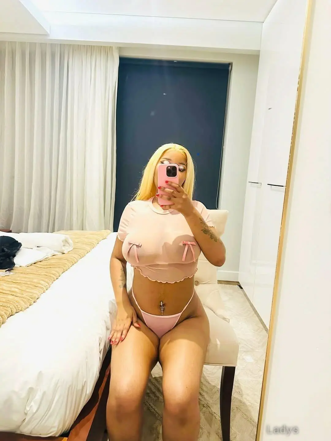 Rihana, 25 years brunette escorts in Sasebo, height 159 sm, Weight  kg