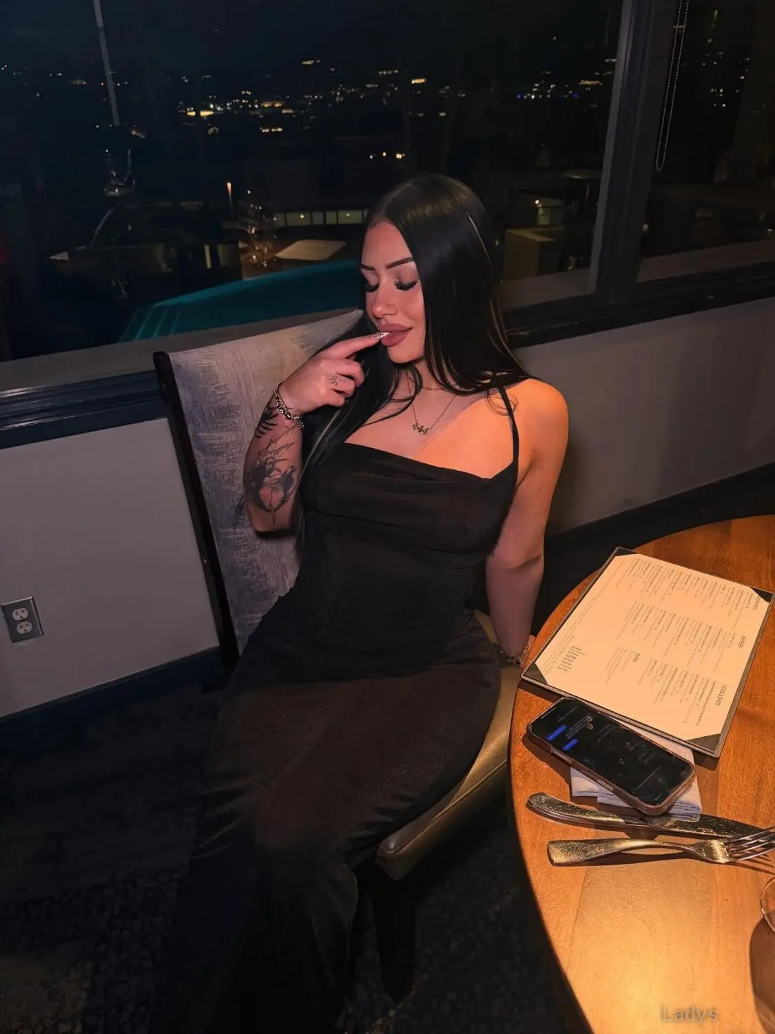 Big Booty Tay, 31 years brunette escorts in Seattle, height 158 sm, Weight 74 kg