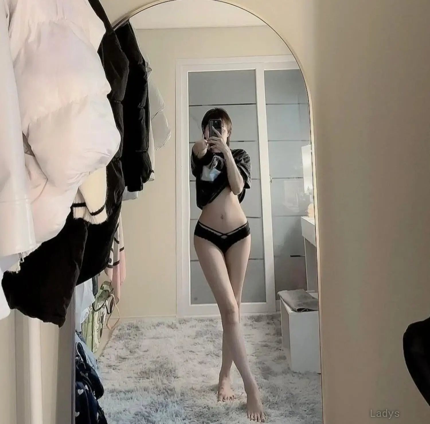 Hyejin★independent☆solo, 27 years brunette escorts in Seoul, height 166 sm, Weight 49 kg