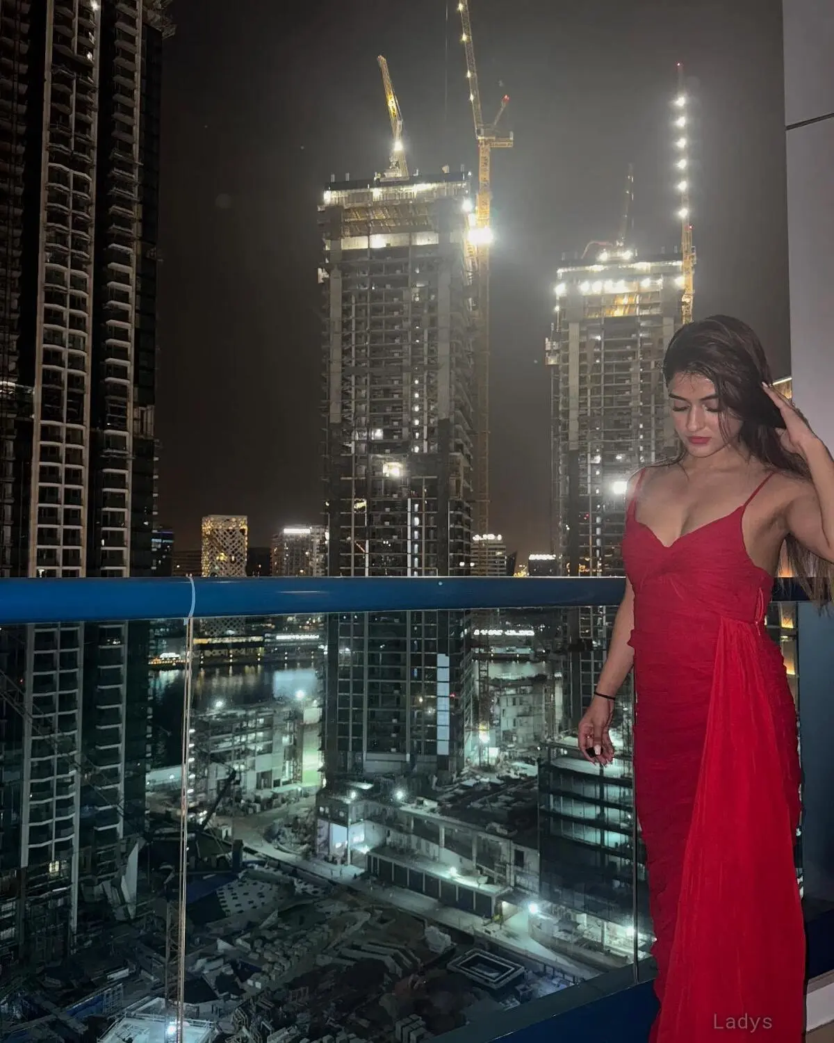 Nandani, 22 years brunette escorts in Sharjah, height 169 sm, Weight kg