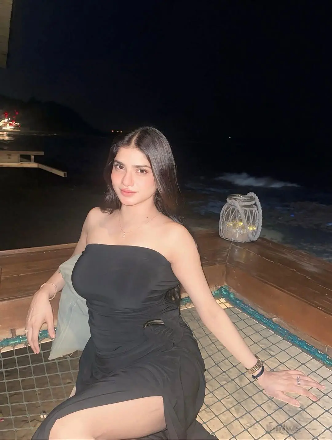 Shweta Indian Model, years brunette escorts in Sharjah, height sm, Weight kg