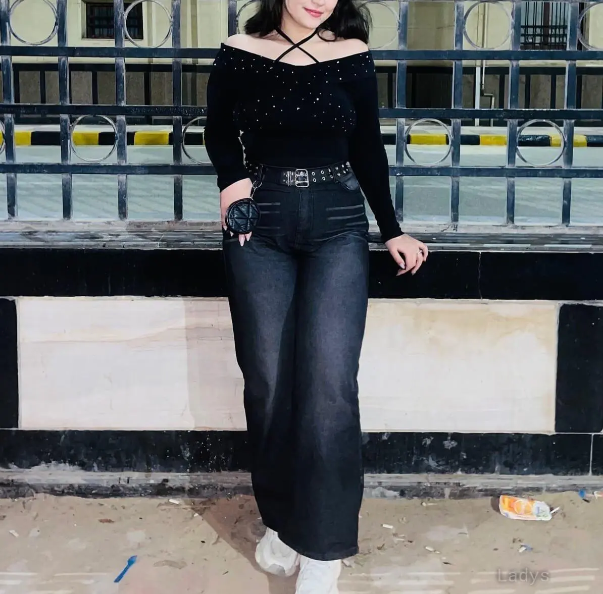 Soha, 21 years brunette escorts in Sharm El Sheikh, height 156 sm, Weight kg