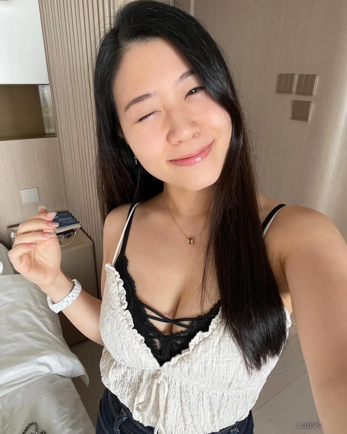 Anne, 26 years brunette escorts in Shenzhen, height 164 sm, Weight kg