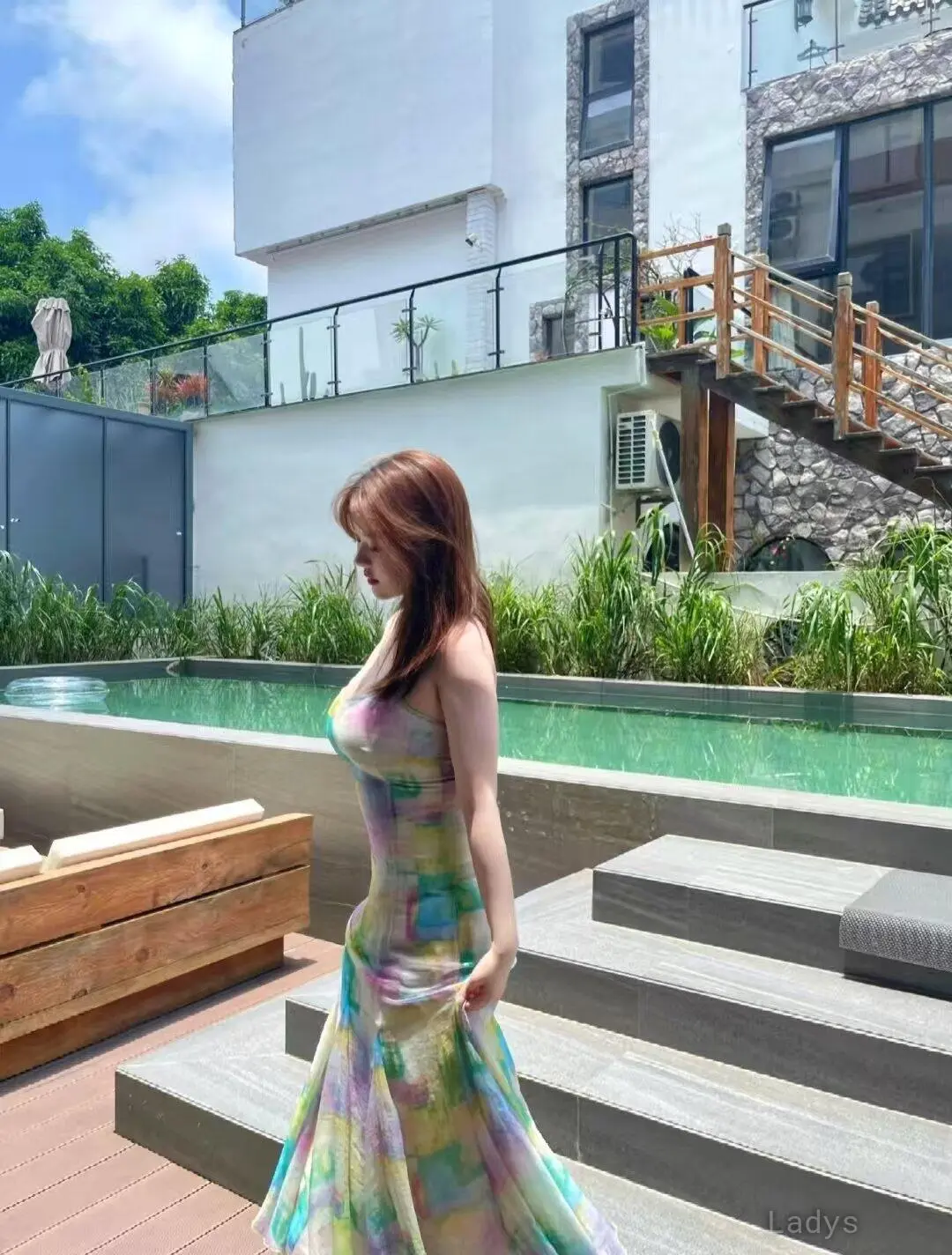 Chole, 25 years brunette escorts in Shenzhen, height 163 sm, Weight  kg