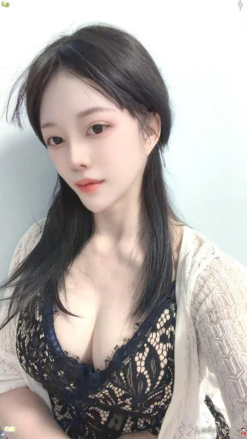 Coco, 25 years brunette escorts in Shenzhen, height 165 sm, Weight  kg