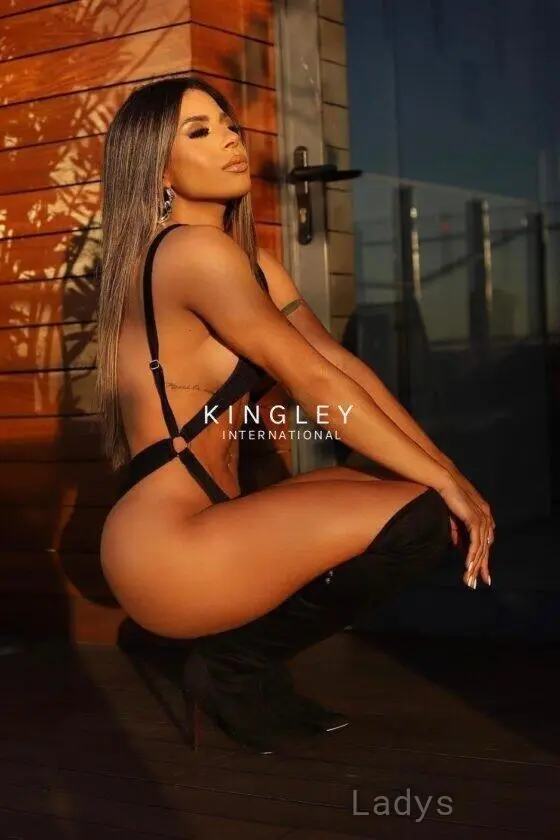 KINGLEY,  years brunette escorts in Singapore, height  sm, Weight  kg