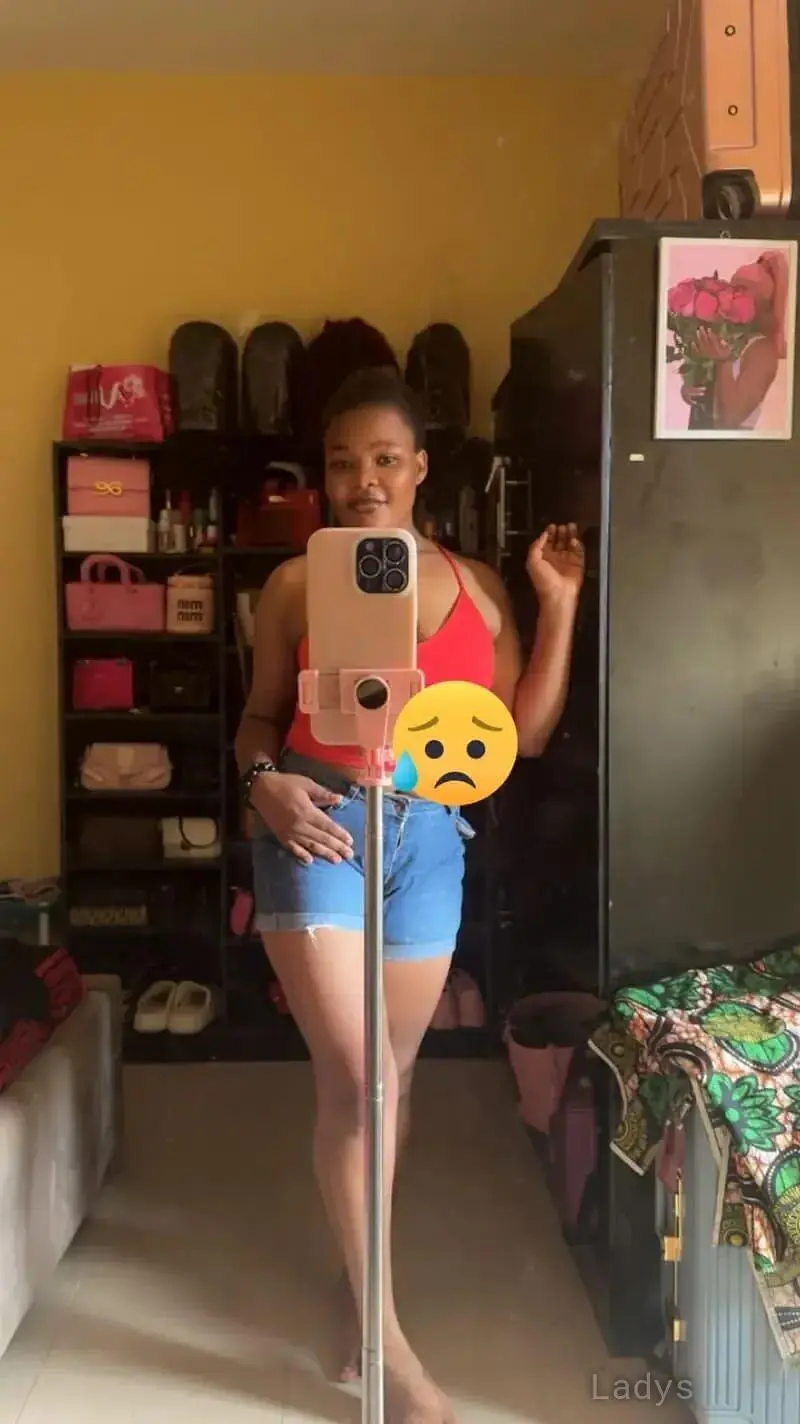 Luna, years brunette escorts in Sohar, height sm, Weight kg