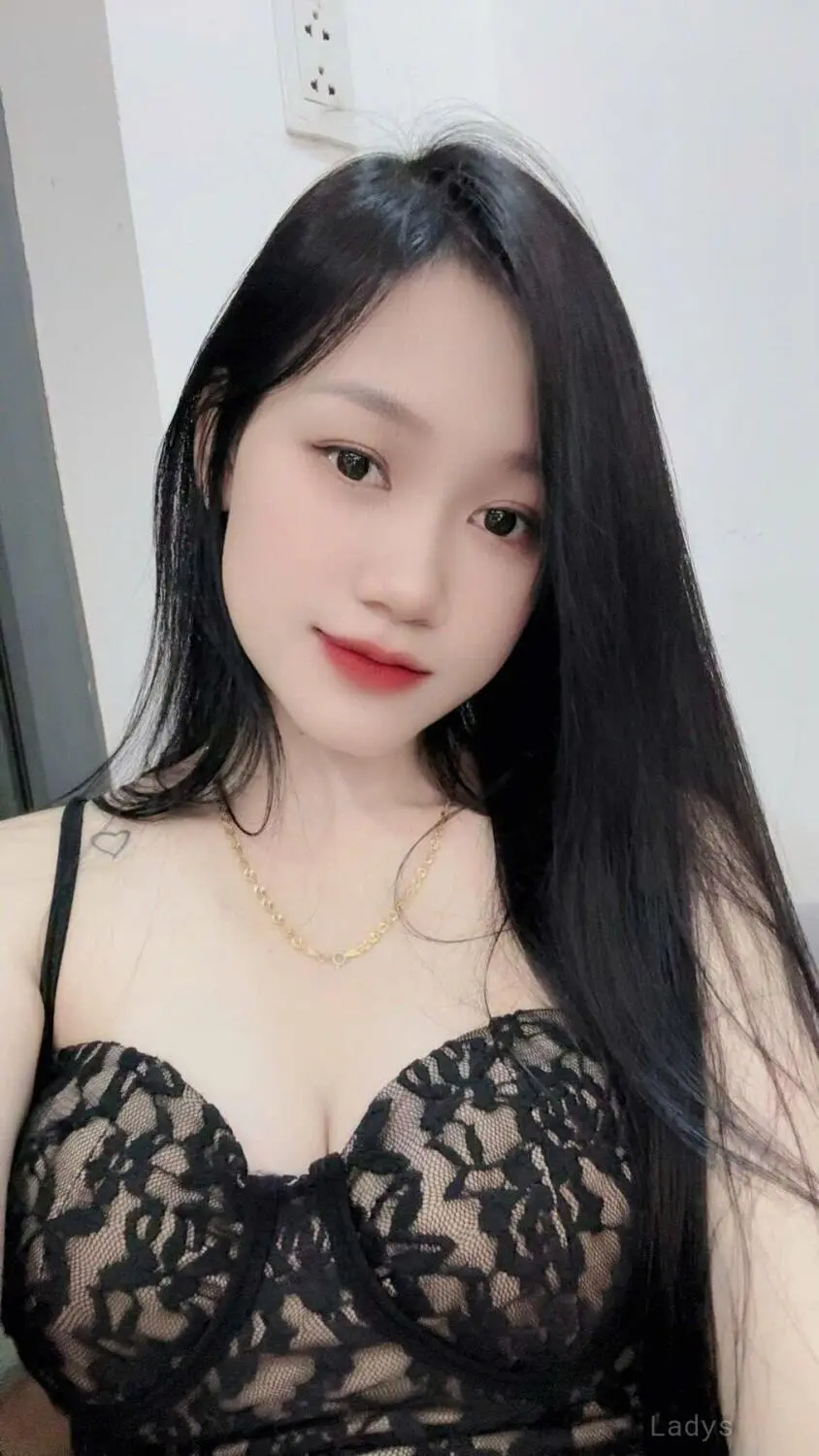 Mie, 20 years brunette escorts in Sohar, height 165 sm, Weight kg