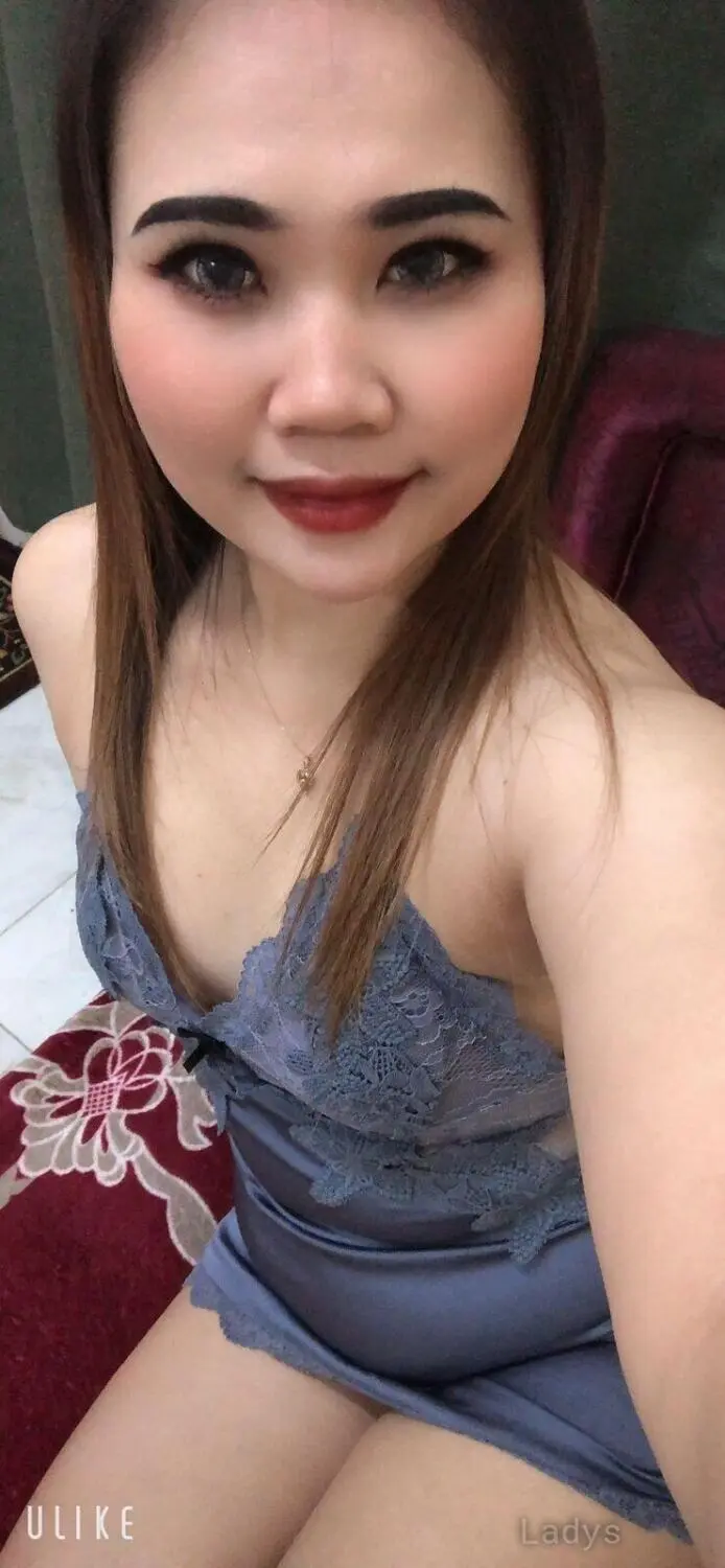 Natty, 25 years brunette escorts in Sohar, height 160 sm, Weight  kg