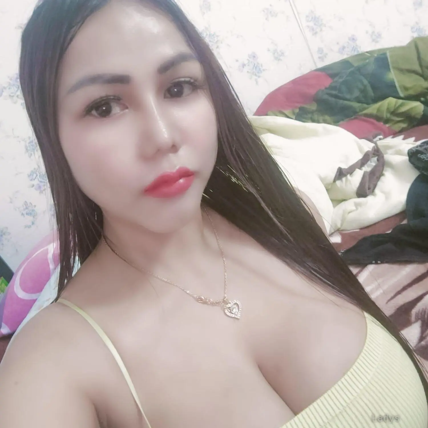Riya, 20 years brunette escorts in Sohar, height 160 sm, Weight  kg