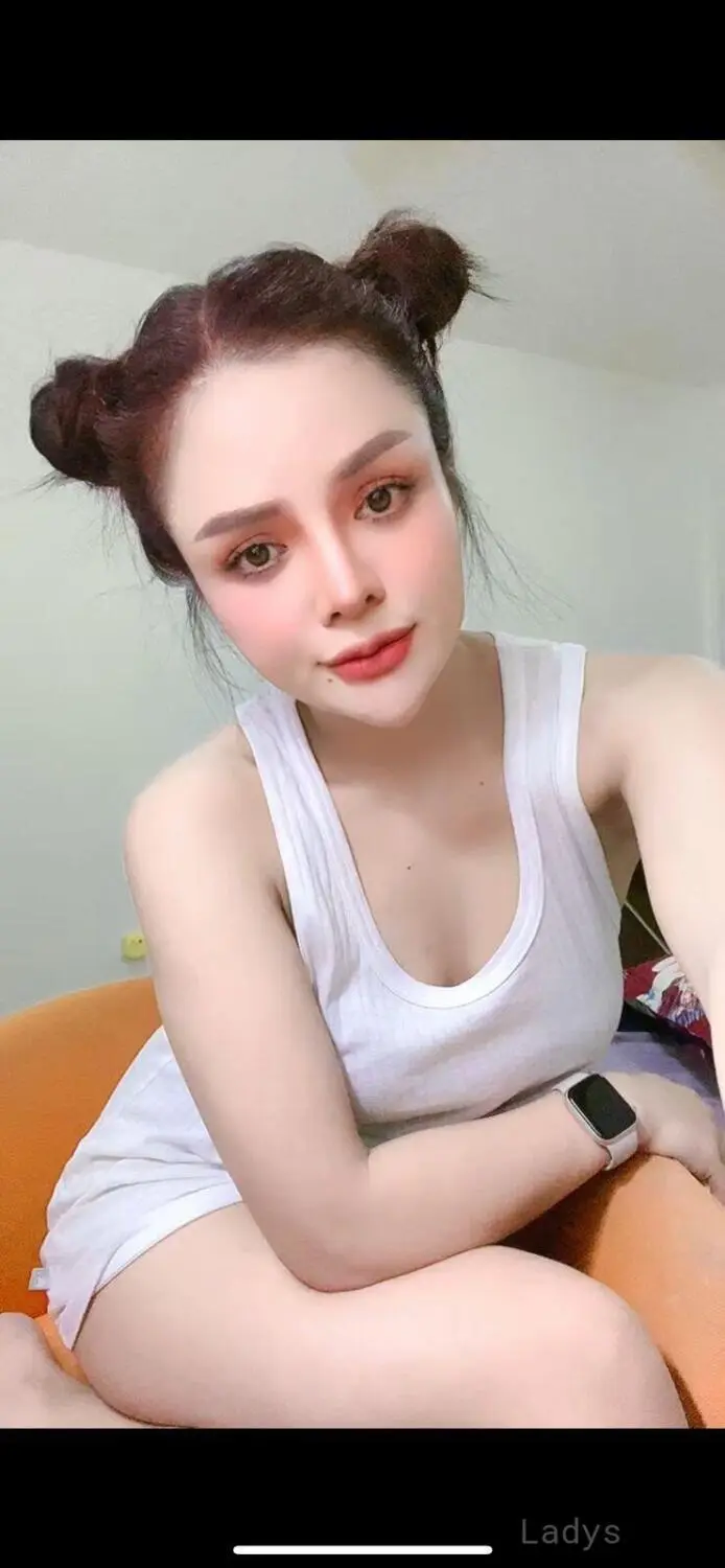 Saki, 20 years brunette escorts in Sohar, height 165 sm, Weight kg