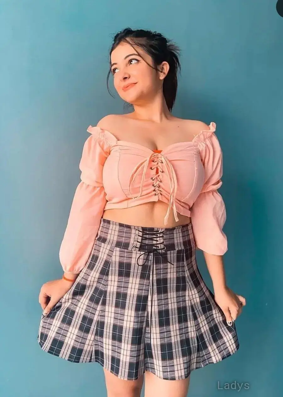 Yunnan, 23 years brunette escorts in Songkhla, height 154 sm, Weight kg