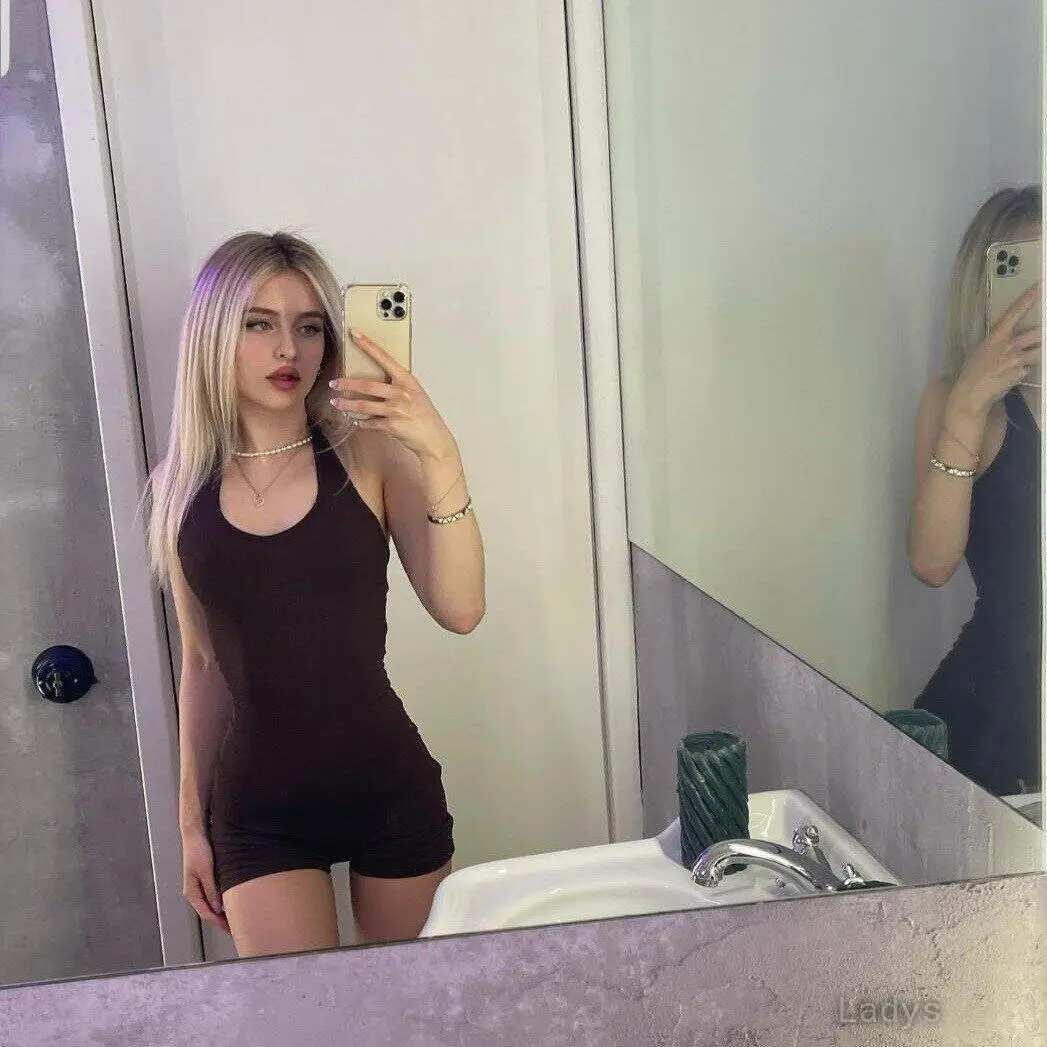 Genuine,  years brunette escorts in Tabouk, height  sm, Weight  kg