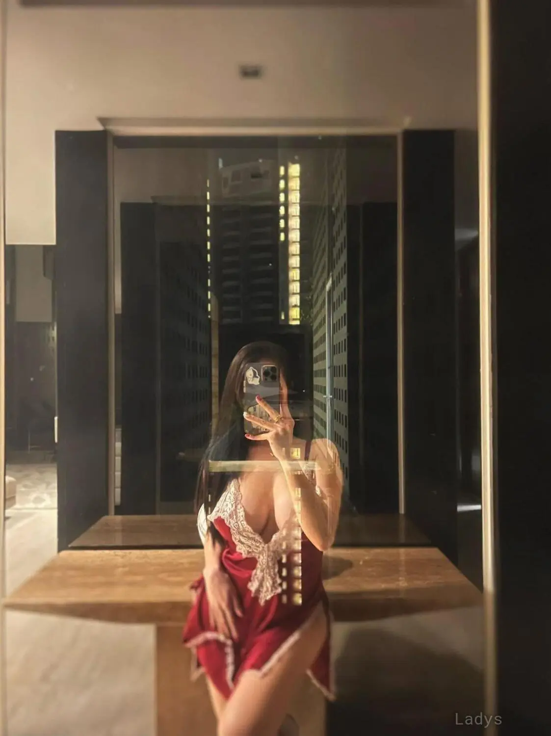 Anne, 23 years brunette escorts in Taipei, height 165 sm, Weight kg
