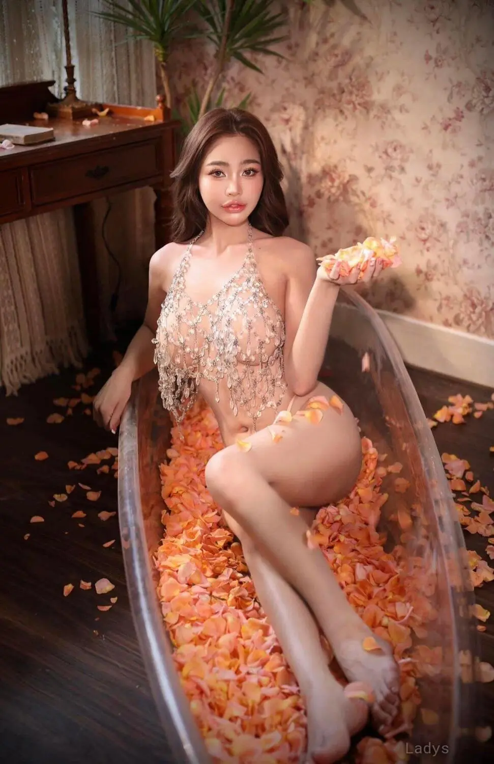 Disny, 24 years brunette escorts in Taipei, height 166 sm, Weight kg