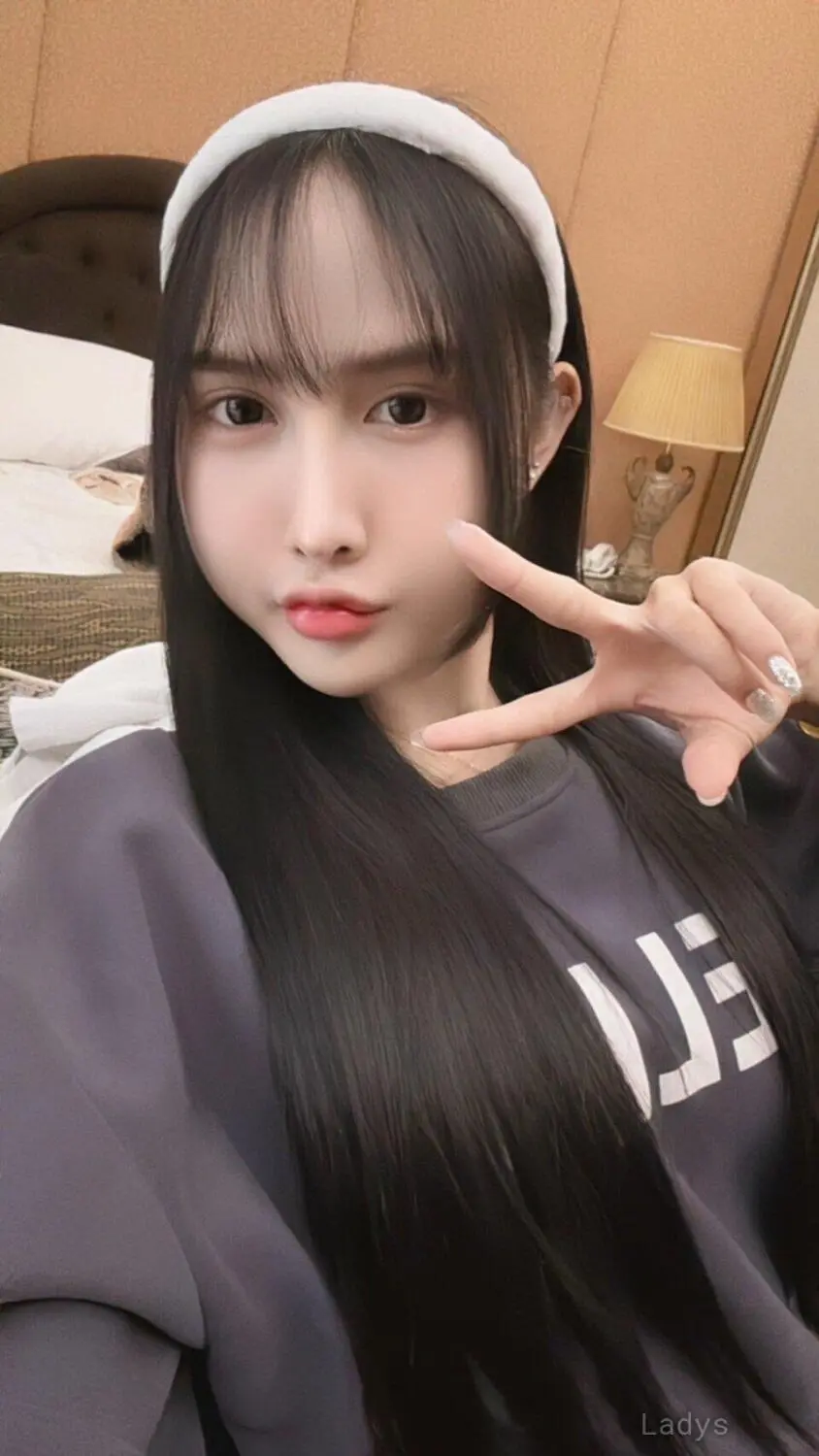 Lisa, 23 years brunette escorts in Taipei, height 165 sm, Weight  kg