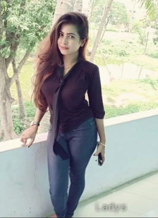 Naina Roy, 23 years brunette escorts in Thane, height 154 sm, Weight kg