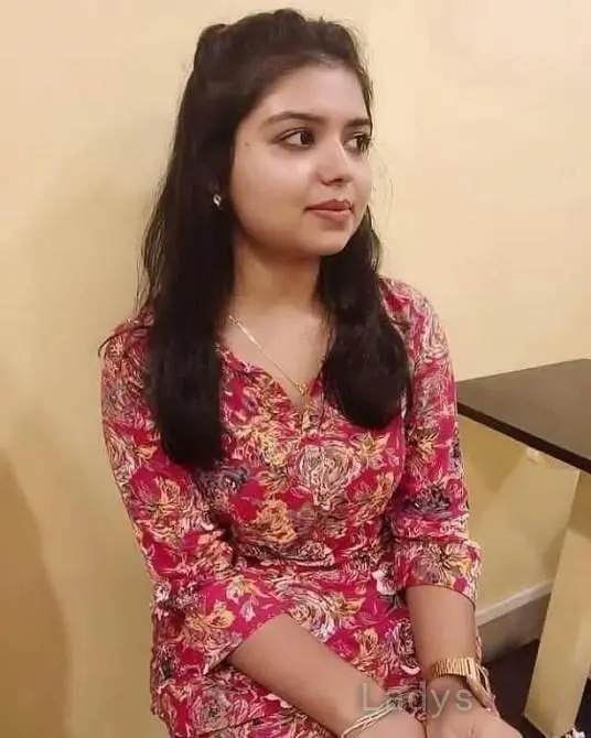 Annaya, 22 years brunette escorts in Thiruvananthapuram, height 165 sm, Weight kg