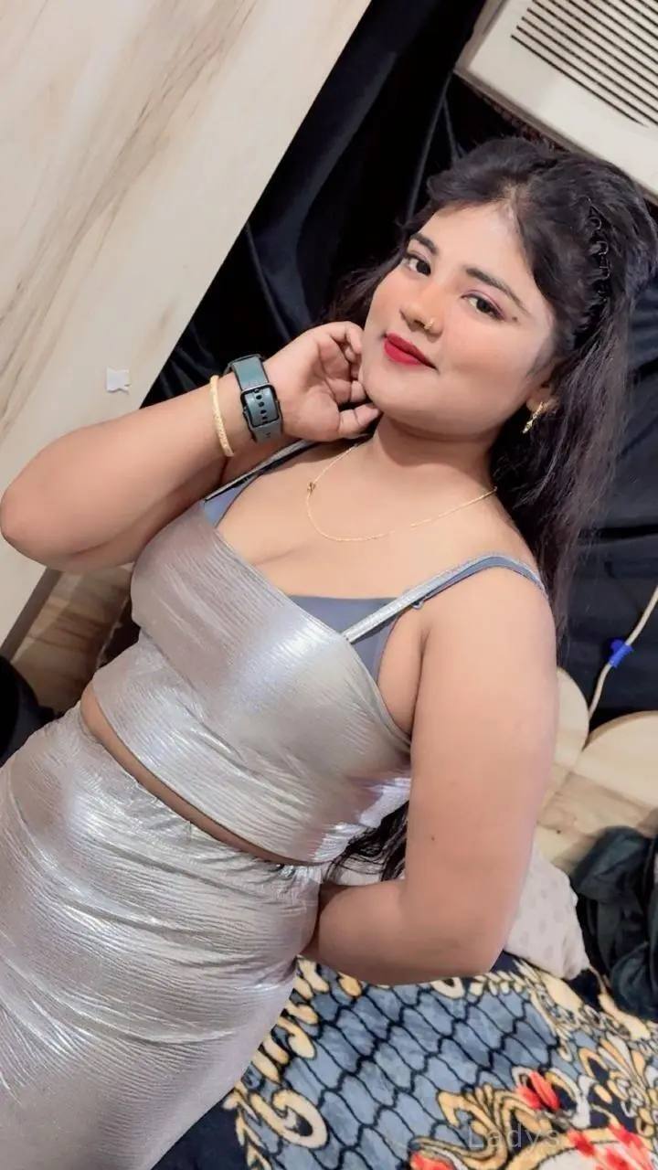 Sana, 20 years brunette escorts in Thiruvananthapuram, height  sm, Weight  kg