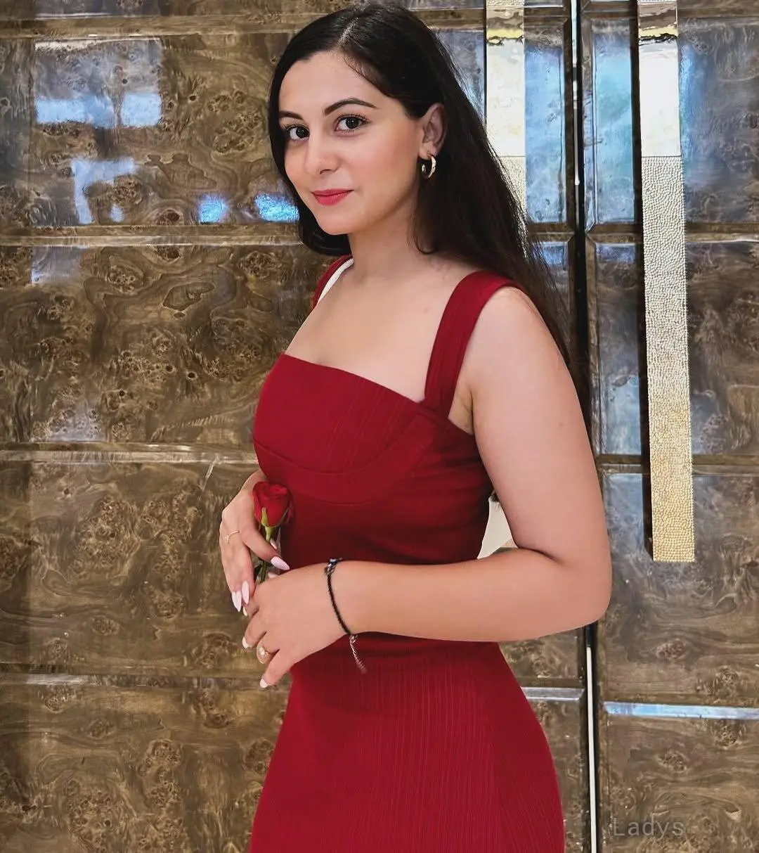 Janvi, 23 years brunette escorts in Thrissur, height 154 sm, Weight kg