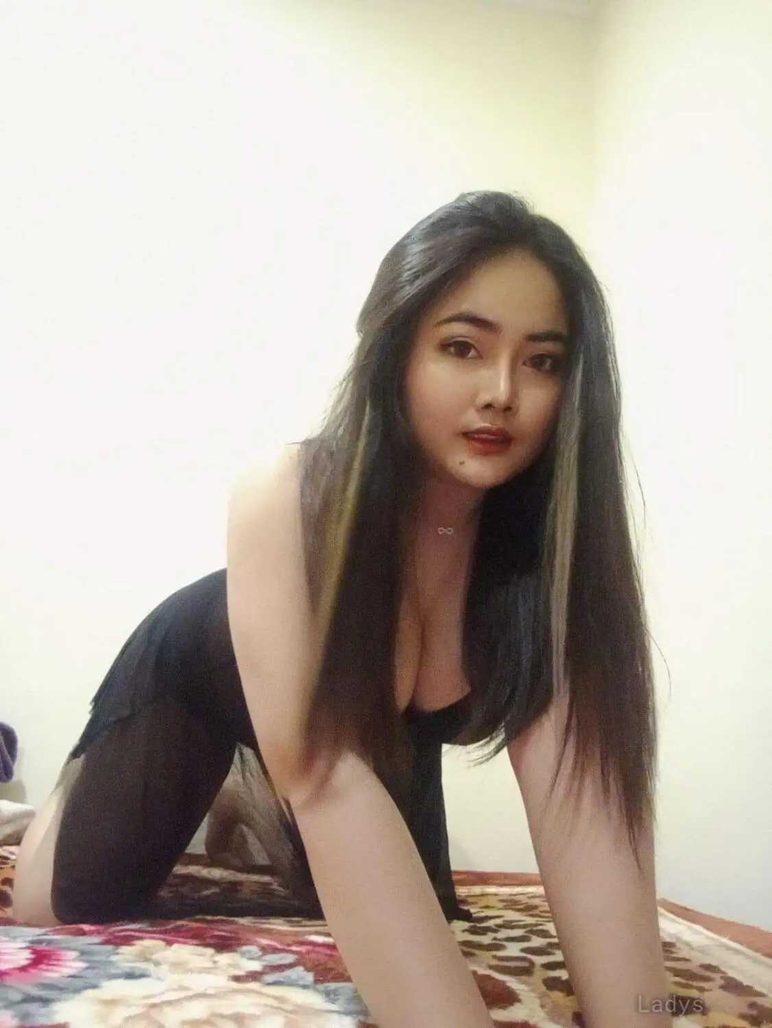 Lisa, 24 years brunette escorts in Tirana, height 160 sm, Weight  kg
