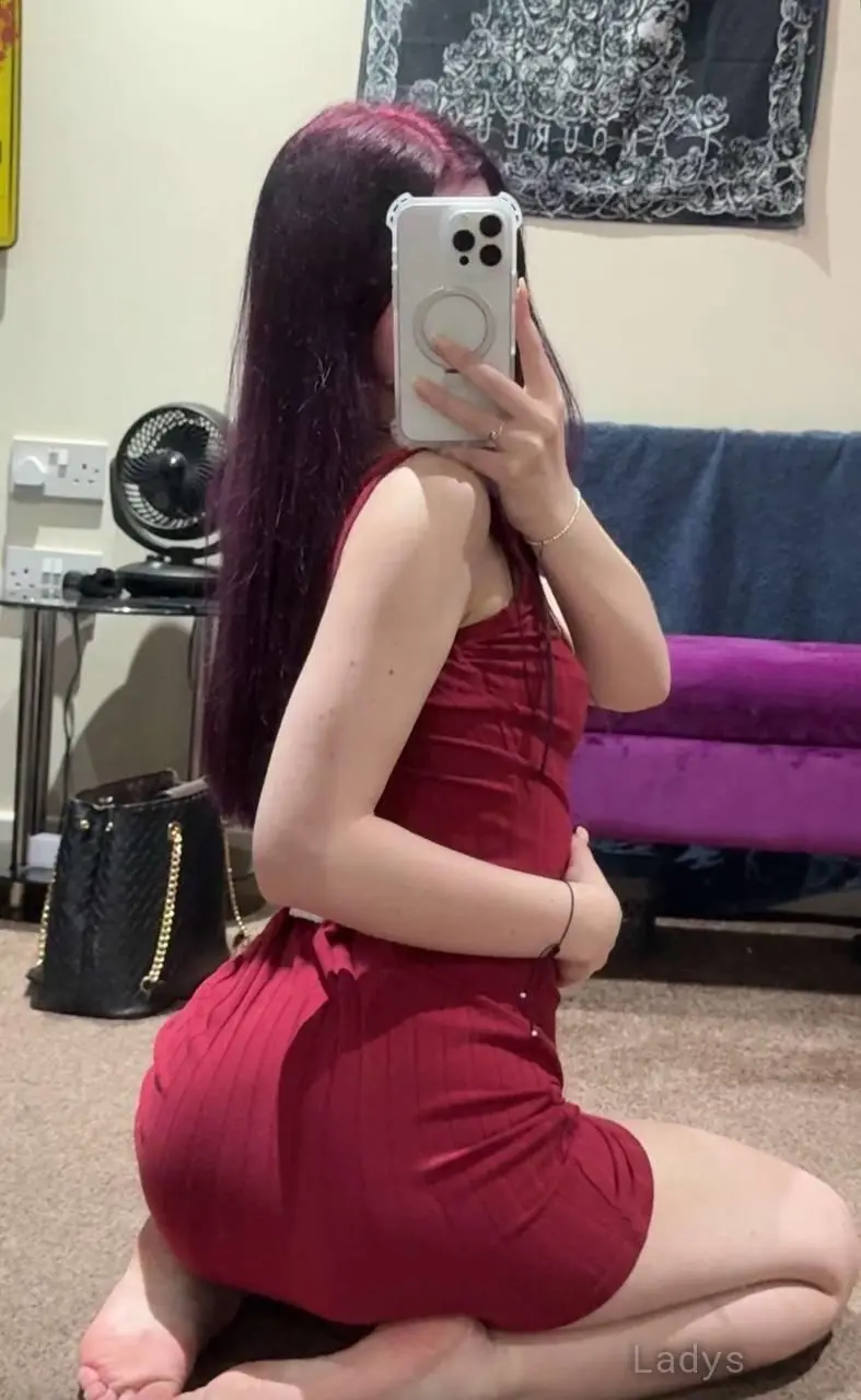 Massure, 24 years brunette escorts in Tokyo, height 126 sm, Weight  kg