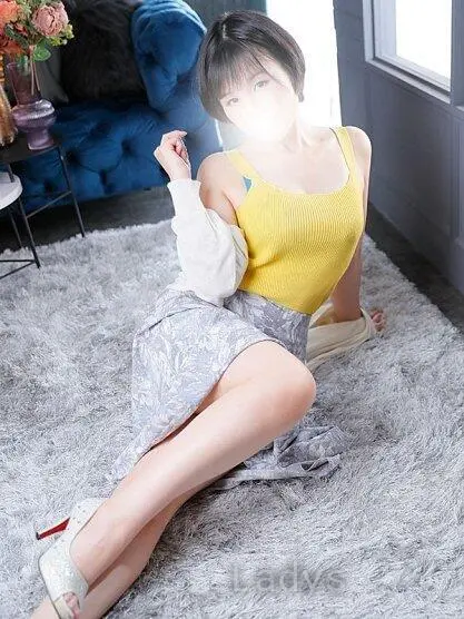Mika, 30 years brunette escorts in Tokyo, height 160 sm, Weight kg