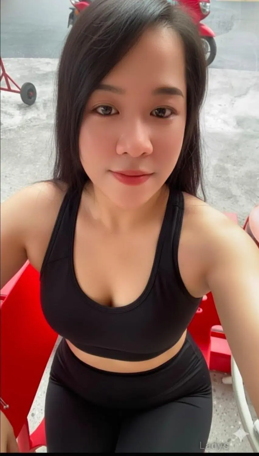 Naa, 27 years brunette escorts in Tokyo, height 162 sm, Weight  kg