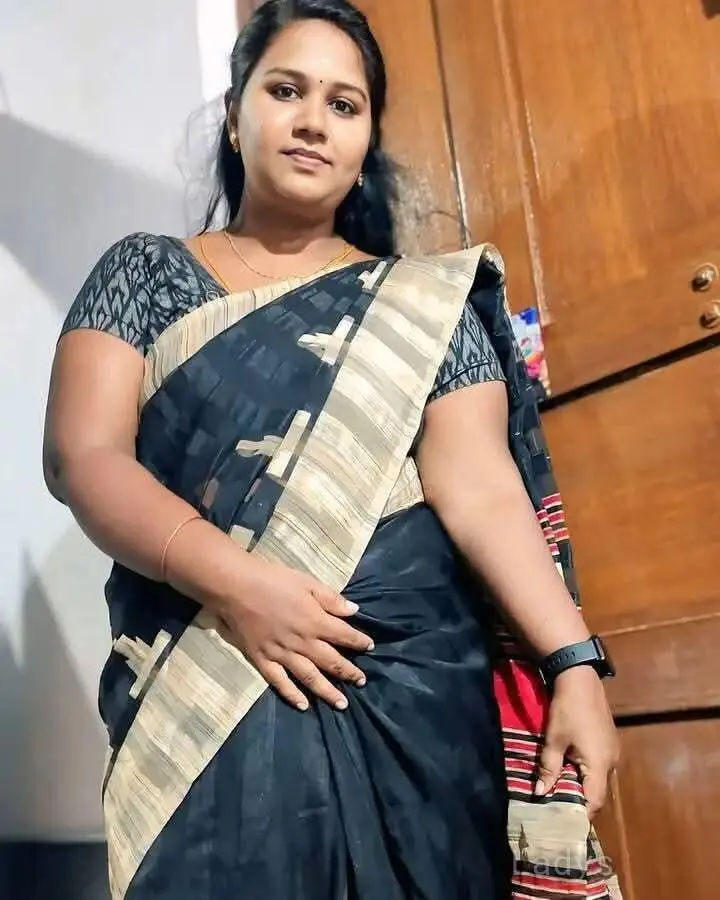 Priya, 21 years brunette escorts in Vellore, height 170 sm, Weight  kg
