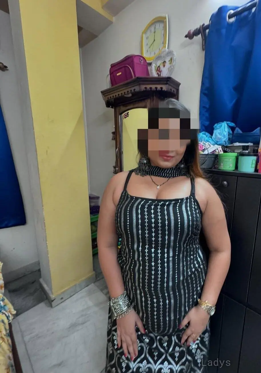 Valery, 29 years brunette escorts in Vijayawada, height 158 sm, Weight  kg