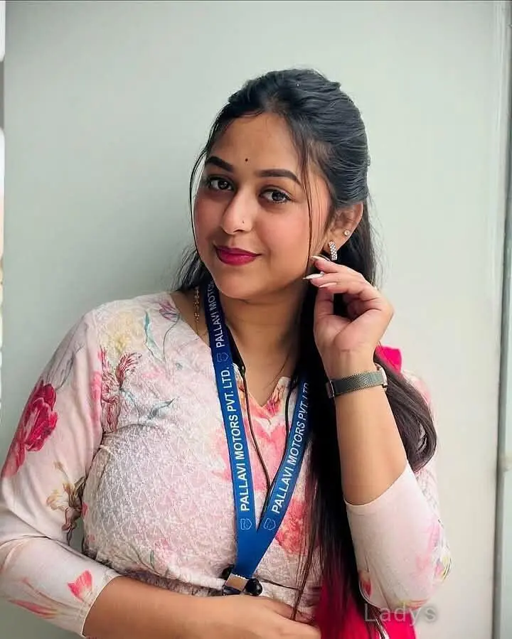 Vanshika, 22 years brunette escorts in Vijayawada, height sm, Weight kg