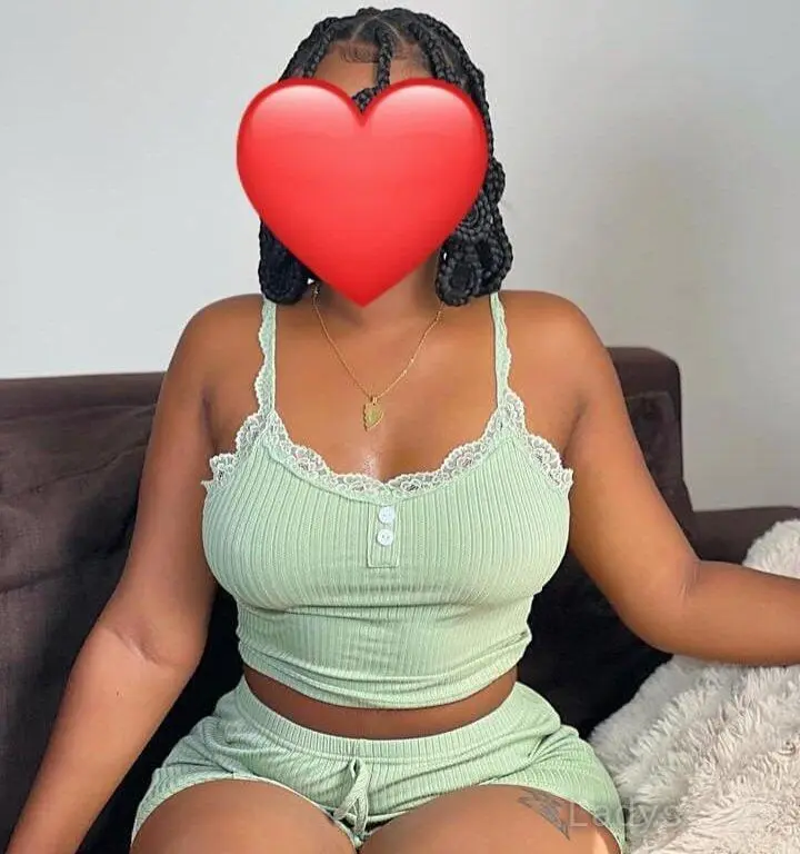 Liily, 25 years brunette escorts in Visakhapatnam, height 173 sm, Weight  kg