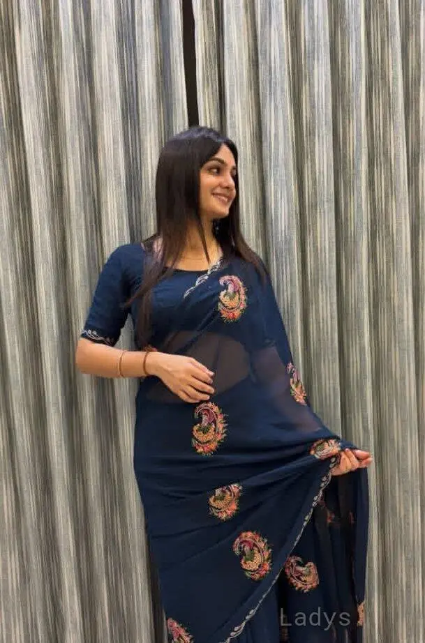 Paridhi, 23 years brunette escorts in Visakhapatnam, height 154 sm, Weight  kg
