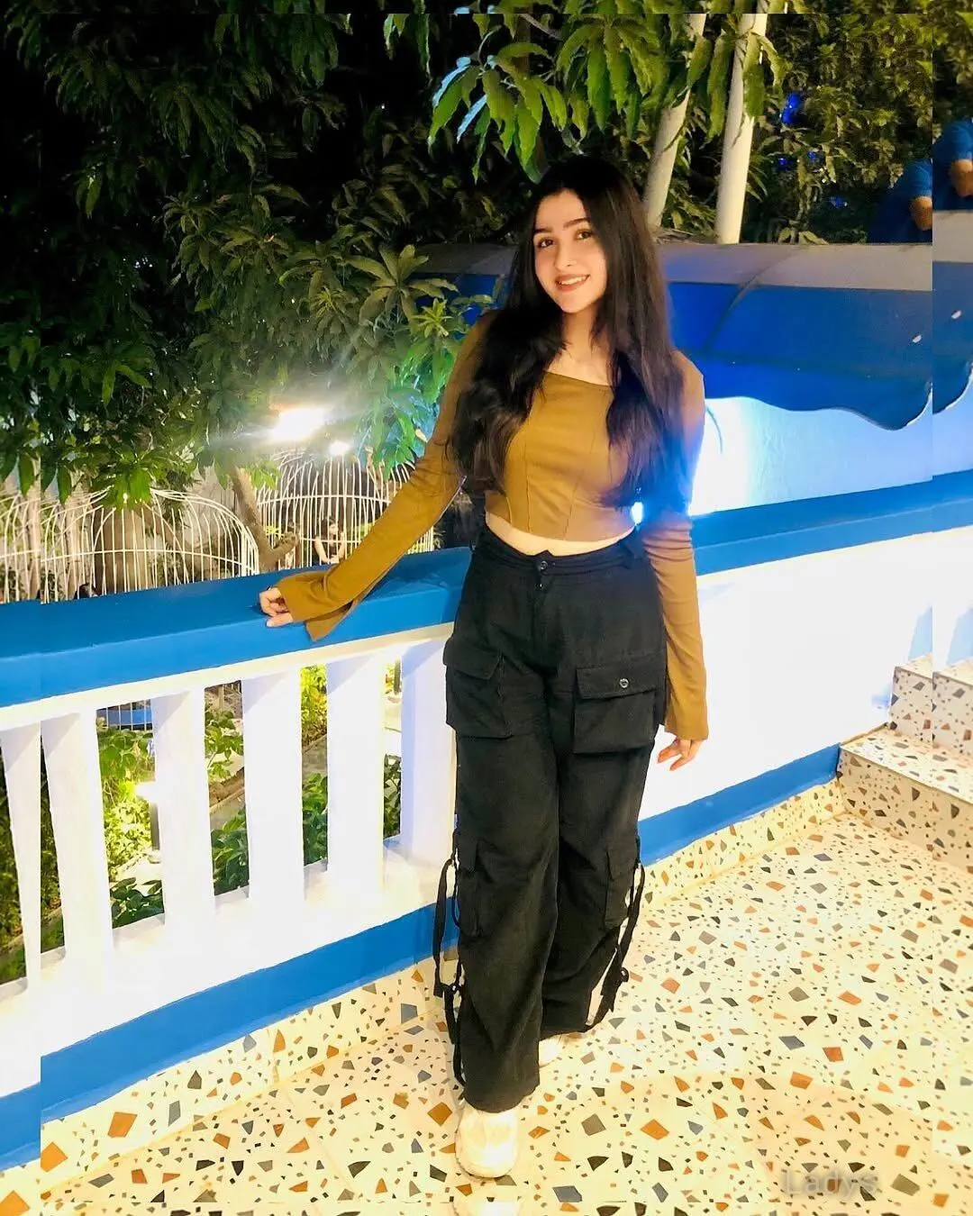 Yamini, 21 years brunette escorts in Visakhapatnam, height 153 sm, Weight  kg