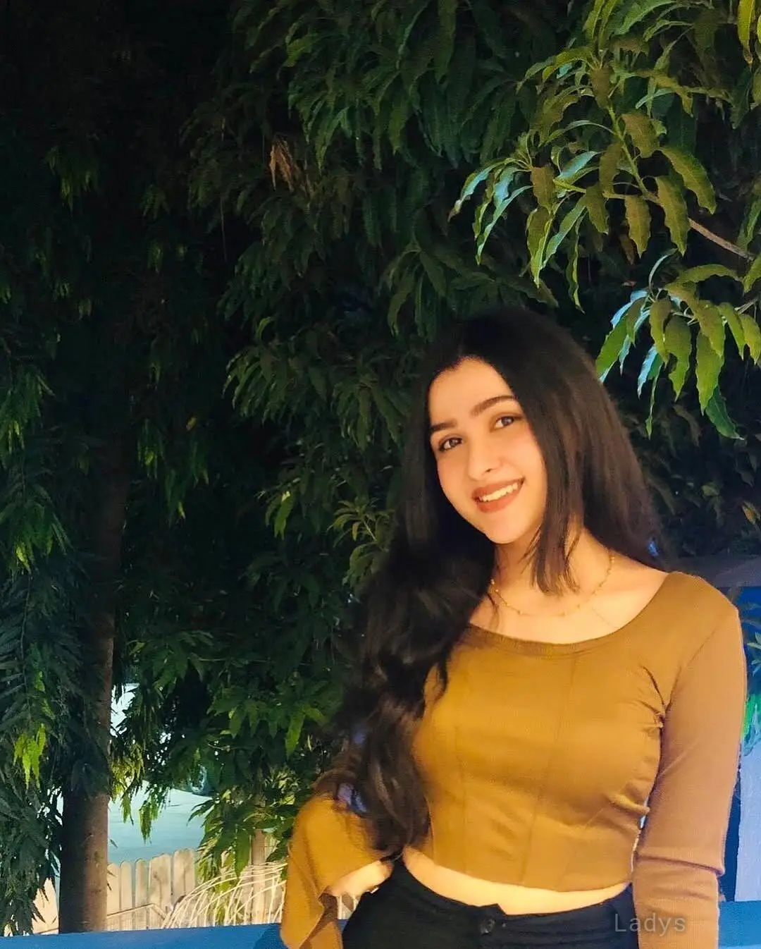 Yamini, 21 years old Faridabad escort girl with big tits, height 153 sm, Weight kg