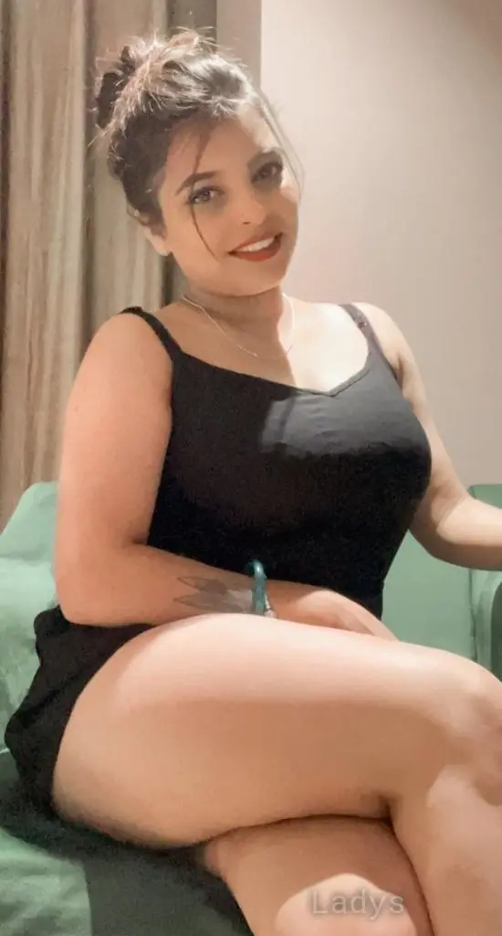 Mohini, 25 years beautiful nude Faridabad escorts girl, height 170 sm, Weight kg