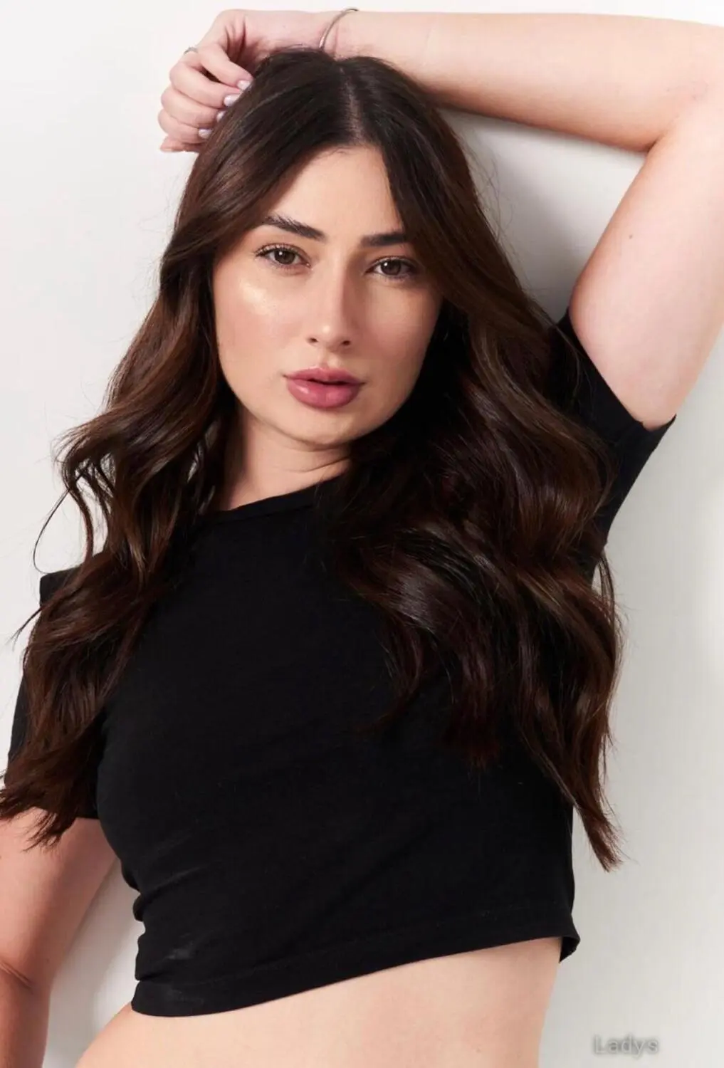 Lua, 23 years beautiful nude Florence escorts girl, height 170 sm, Weight 52 kg