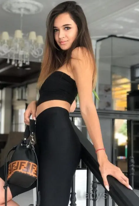 Sofya, 27 years beautiful nude Florence escorts girl, height 173 sm, Weight 53 kg