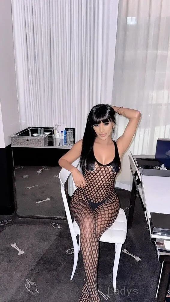 Gia, 24 years beautiful nude Fort Lauderdale escorts girl, height 144 sm, Weight 52 kg