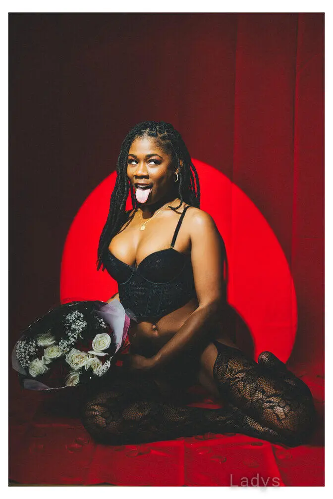 Hazel Grace, 27 years beautiful nude Fort Lauderdale escorts girl, height 161 sm, Weight 52 kg