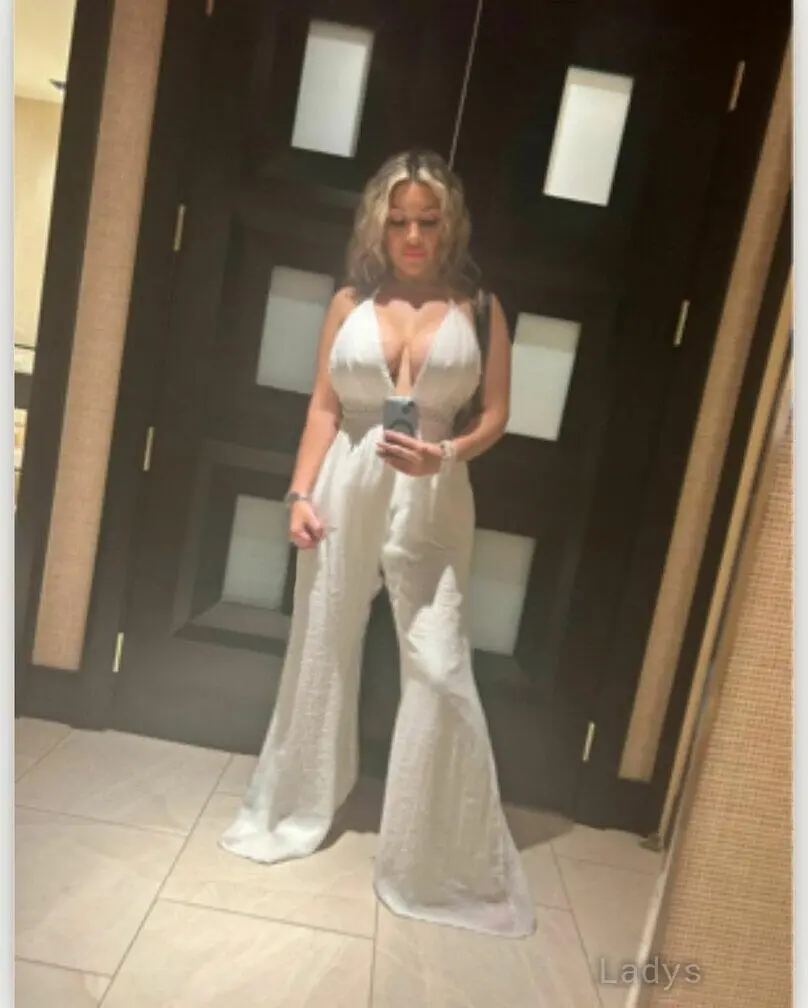 Jennifer, 25 years beautiful nude Fort Lauderdale escorts girl, height 166 sm, Weight 66 kg