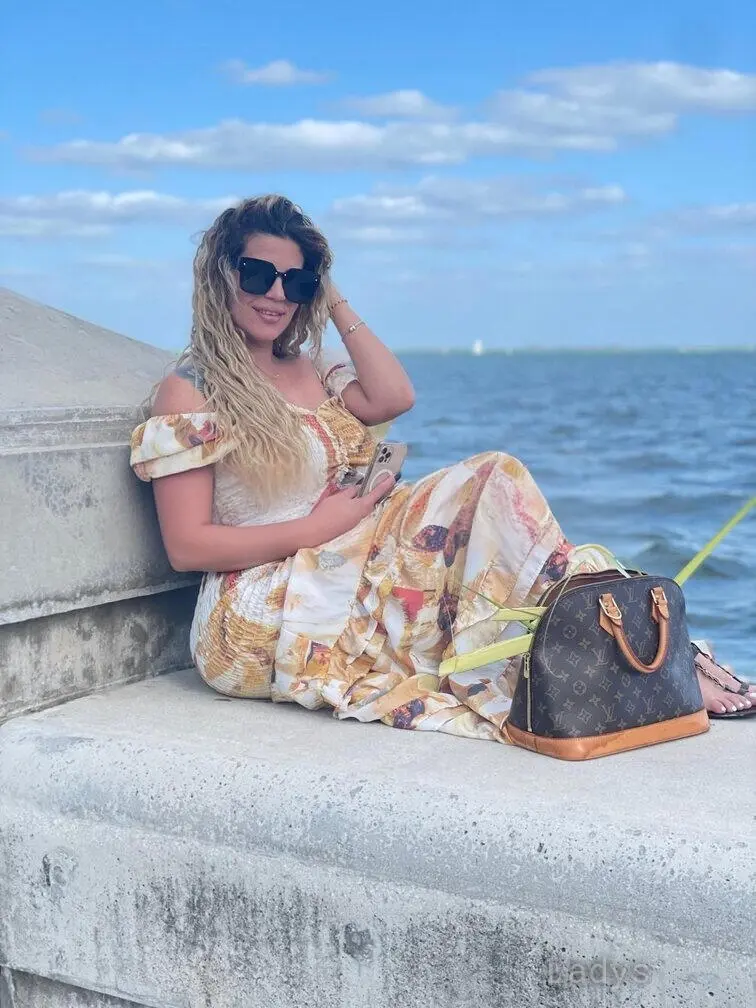 KELLY, 28 years beautiful nude Fort Lauderdale escorts girl, height 168 sm, Weight 59 kg