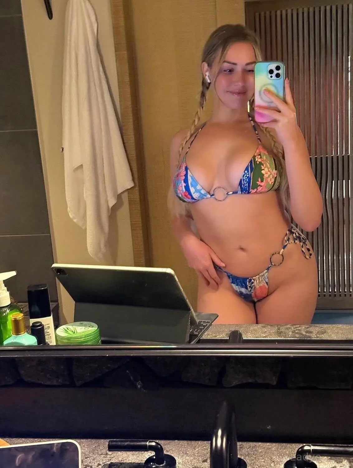 Ahna Betty, 26 years beautiful nude Fort Smith escorts girl, height 172 sm, Weight 60 kg